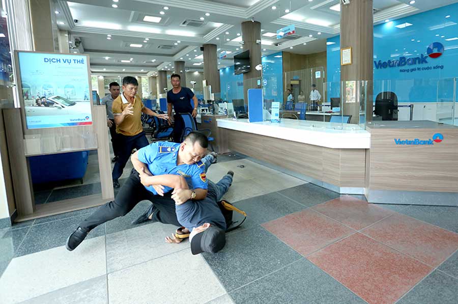 invico dien tap bat cuop tại ngan hang viettinbank